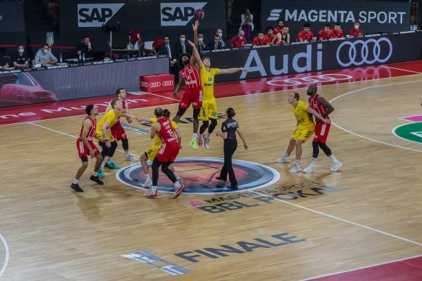 中场大部分 中场大部分