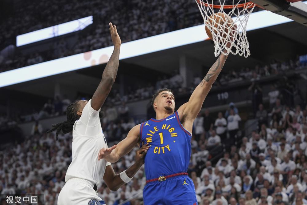 步行者与尼 步行者与尼